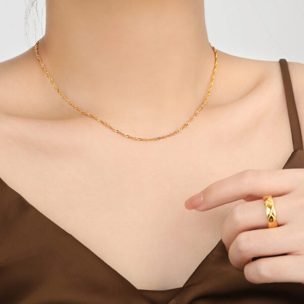 Fashion New Water Ripple Necklace