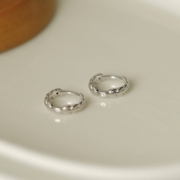 Sterling Silver Simple Fresh Olive Branch Ear Clip Women's All-match