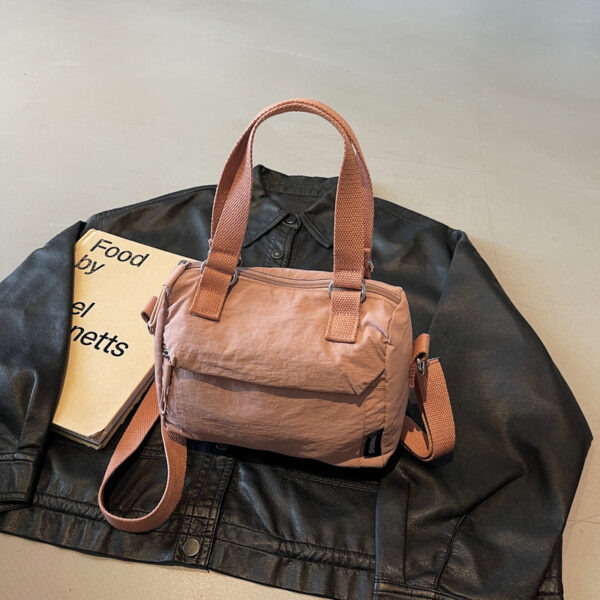 One Shoulder Crossbody Lightweight And Large Capacity Commuter Hand-carrying Bag