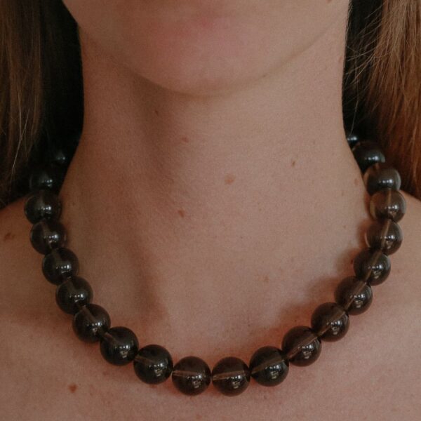 High-Grade Brown Large Beaded Clavicle Chain Necklace